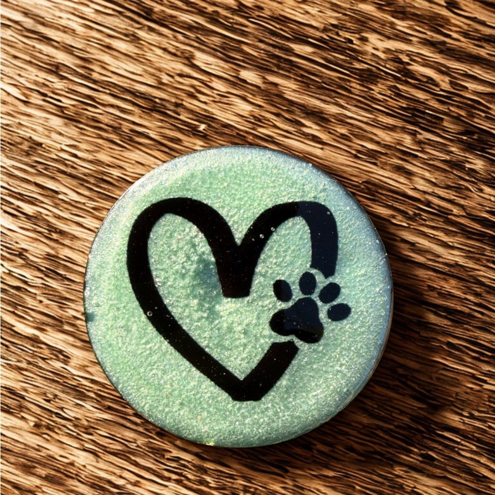 Mint Green Heart and Paw Phone Grip